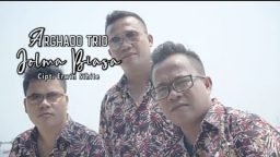 lirik lagu jolma biasa arghado t