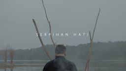 lirik lagu serpihan hati adera